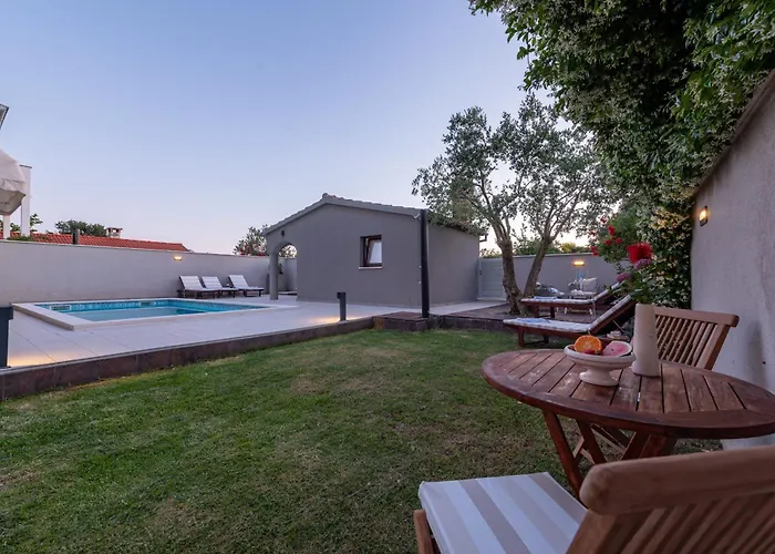 Antea Zadarvillas Вилла